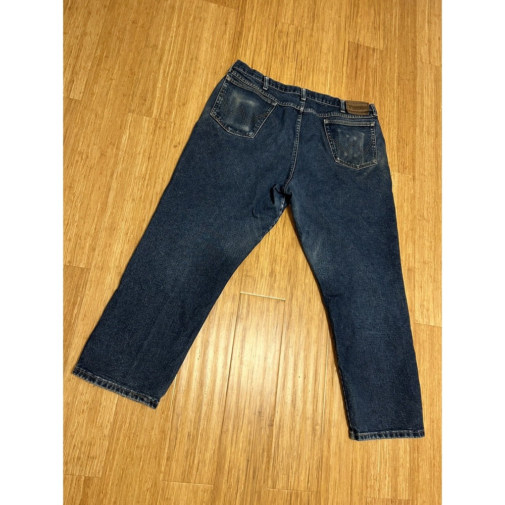 Men's classic Wrangler Rugged Wear jeans naturally distressed 40 workwear cowboy - Picture 10 of 15